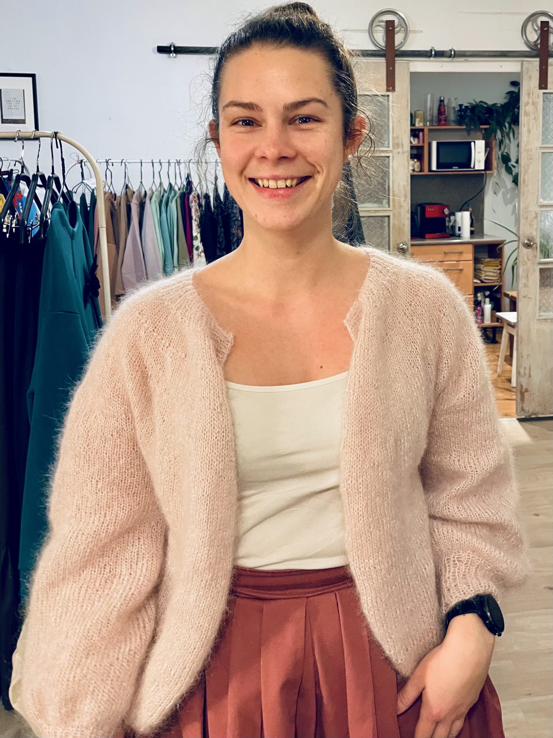 Sintija Jurgelāne ar savu adījumu