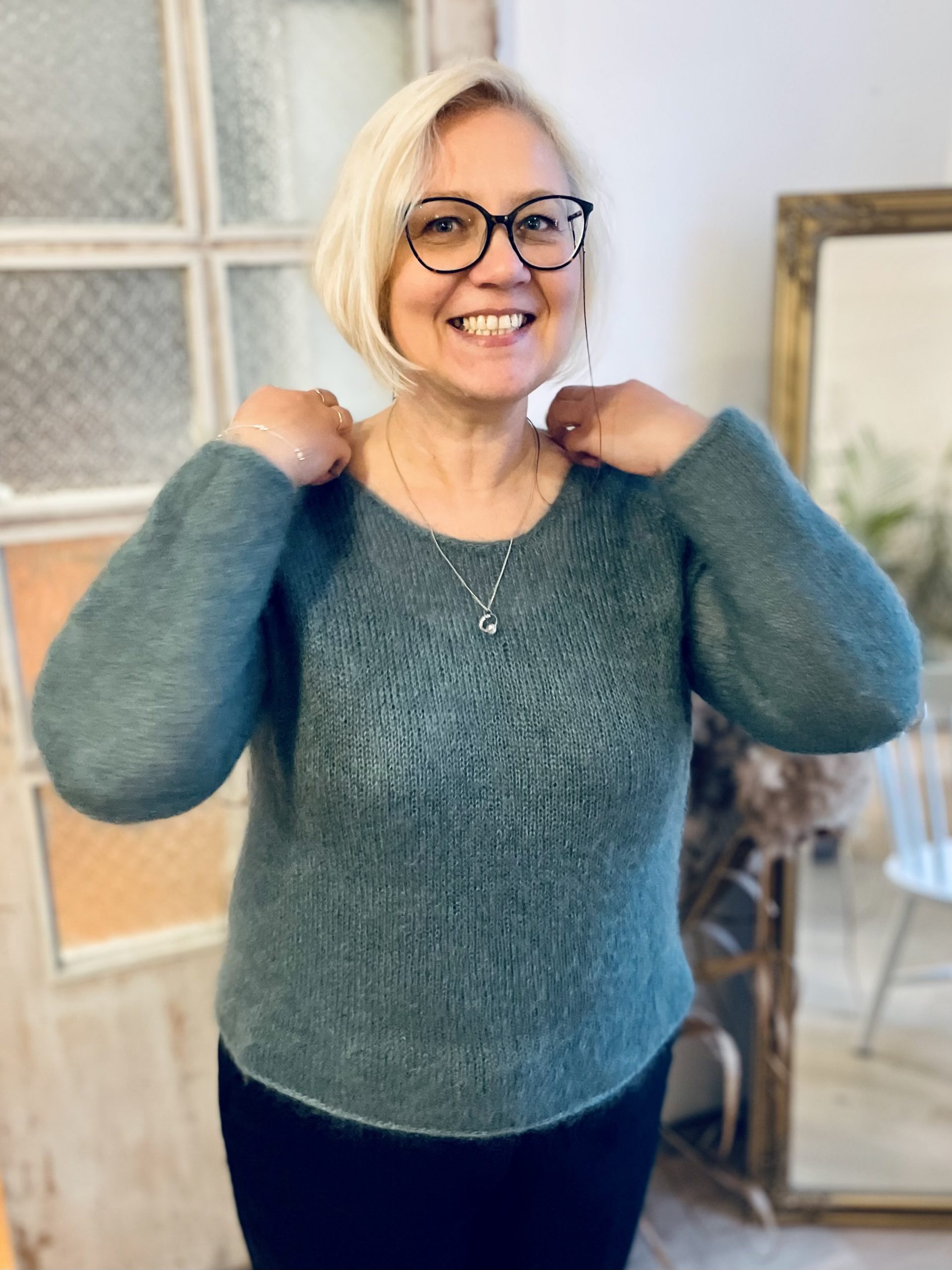 Adīts mohēras džemperis zilā krāsā